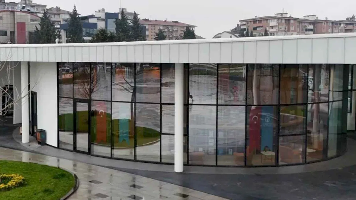 Kocaeli’de Sanat Kafe açıldı