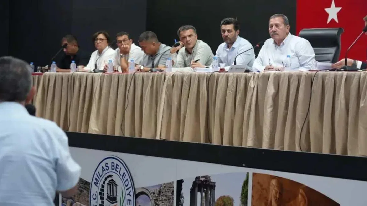 Muğla Milas'ta Başkan Topuz muhtarları dinledi