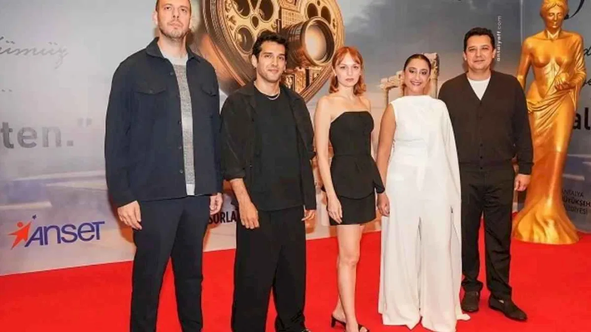 Altın Portakal'da ilk gala: Gelin Takımı 2
