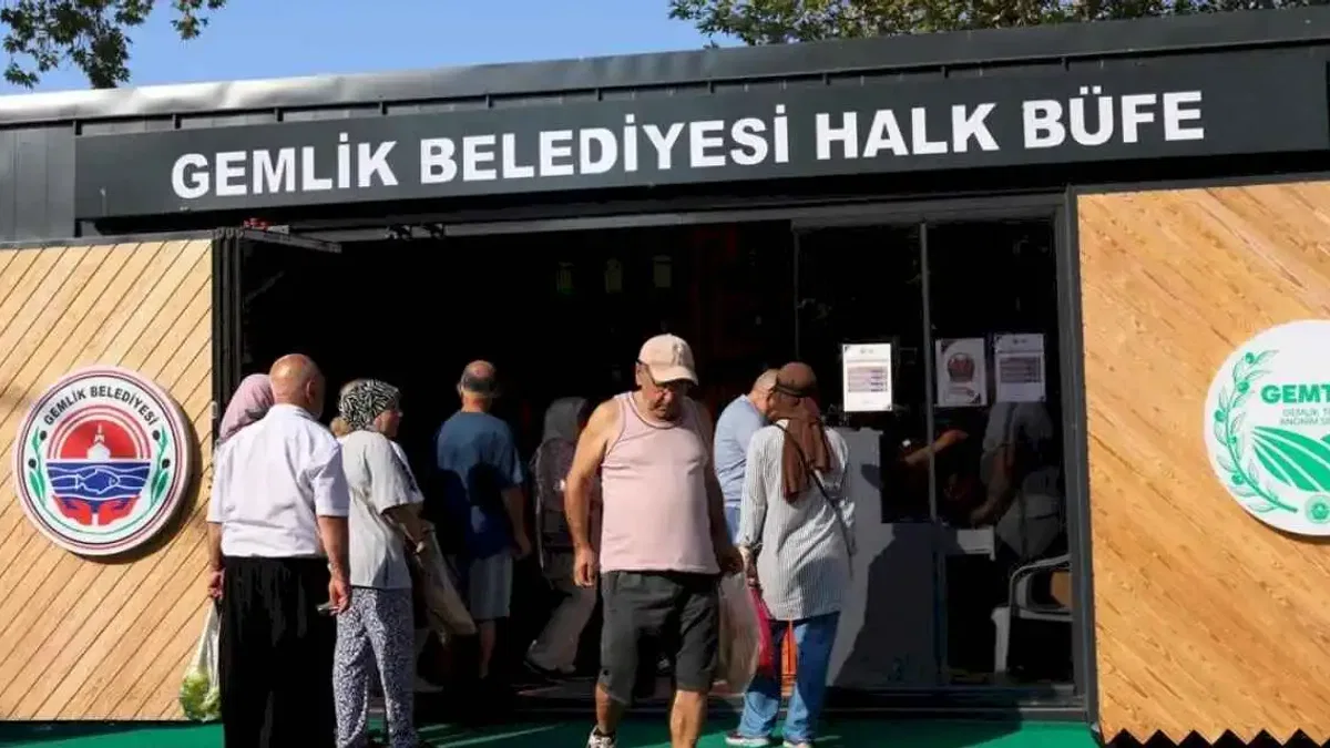 Gemlik Belediyesi’nden Kumla’ya yeni halk büfe hizmeti