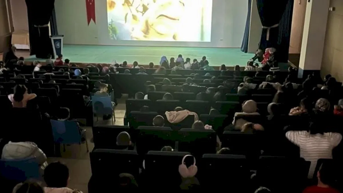 Çorum’da çocuklar sömestr tatilinde sinema ile buluştu