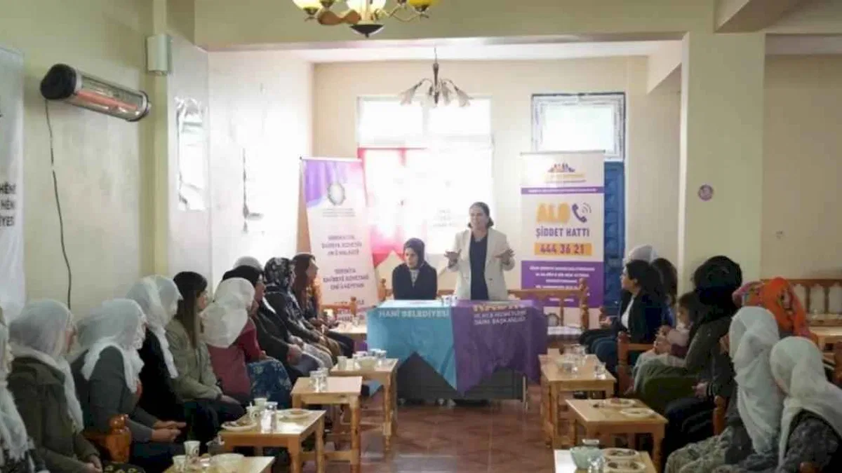 Diyarbakır Hani’de kadın buluşması