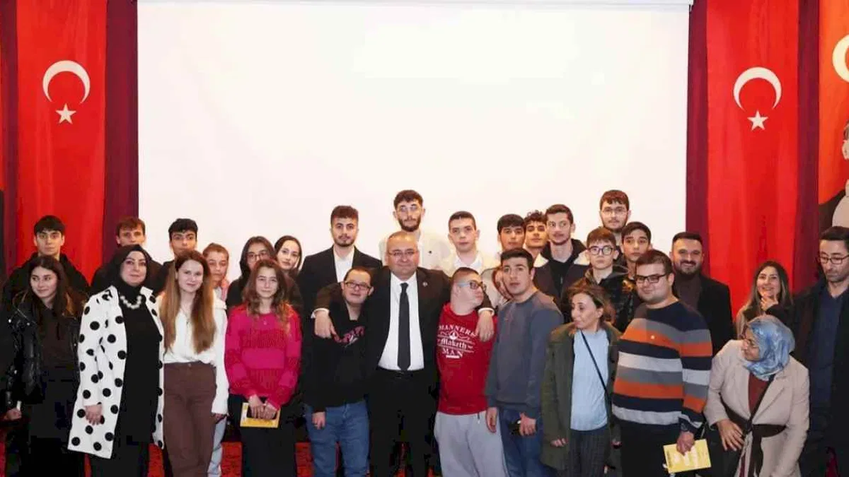 Ankara Keçiören'de Başkan Özarslan gençlerle buluştu