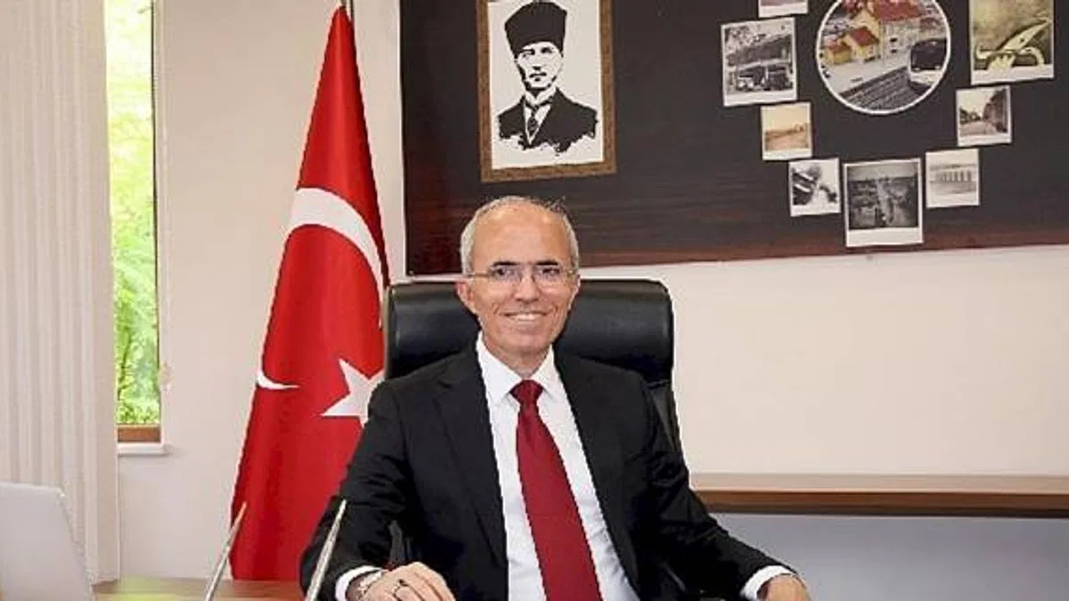 Başkan Candan'dan Üniversite Öğrencilerine Müjde