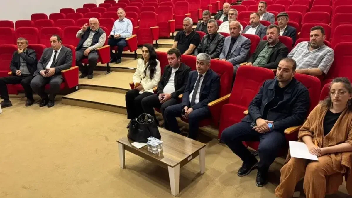 Sakarya Kaynarca’da muhtarlarla sosyal hizmet buluşması