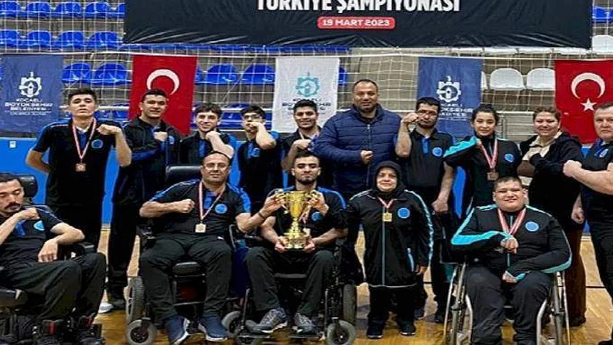 Demir bilekler, 12 madalya kazandı