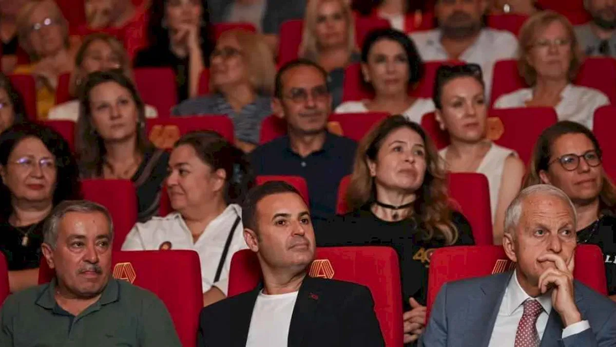 Başkan Akın’dan Şehir Tiyatrosu müjdesi