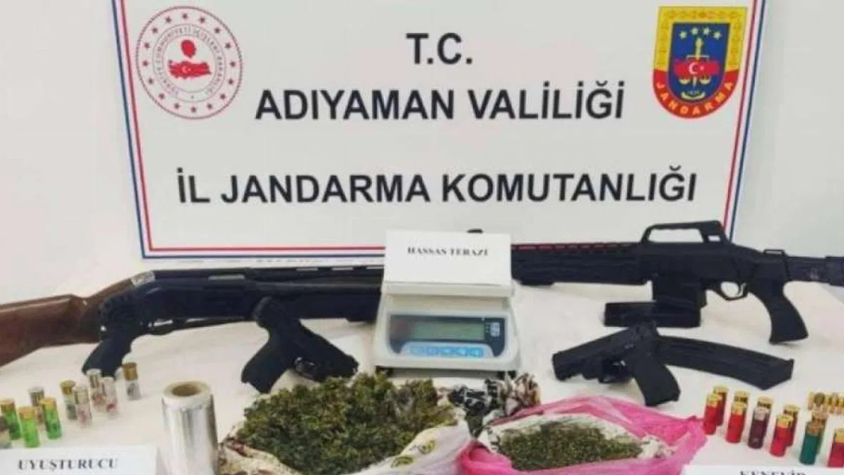 Adıyaman'da iki adrese uyuşturucu operasyonu: 2 gözaltı