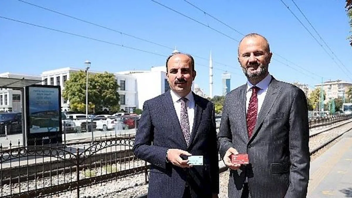"Türkiye Kart" Türkiye'de İlk Kez Konya'da Uygulanmaya Başladı