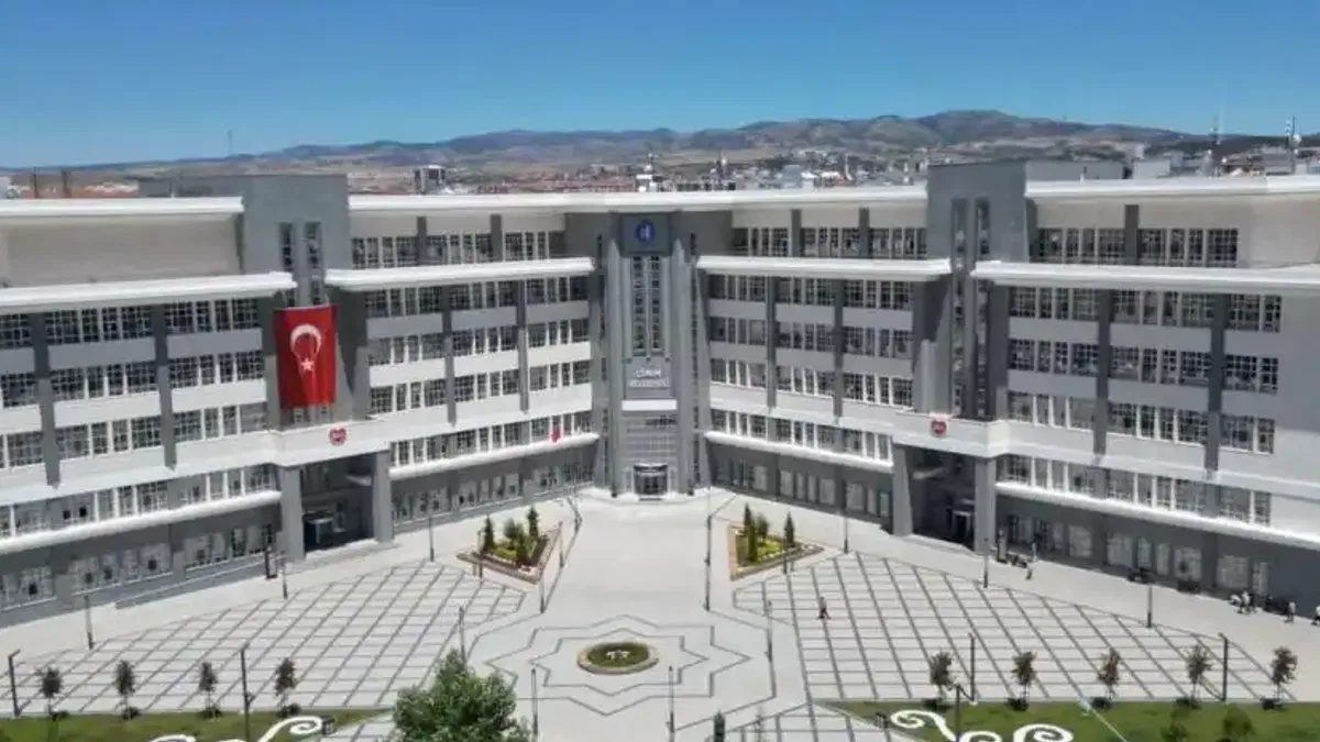Çorum Belediyesi’nden YKS’ye girecek öğrencilere destek