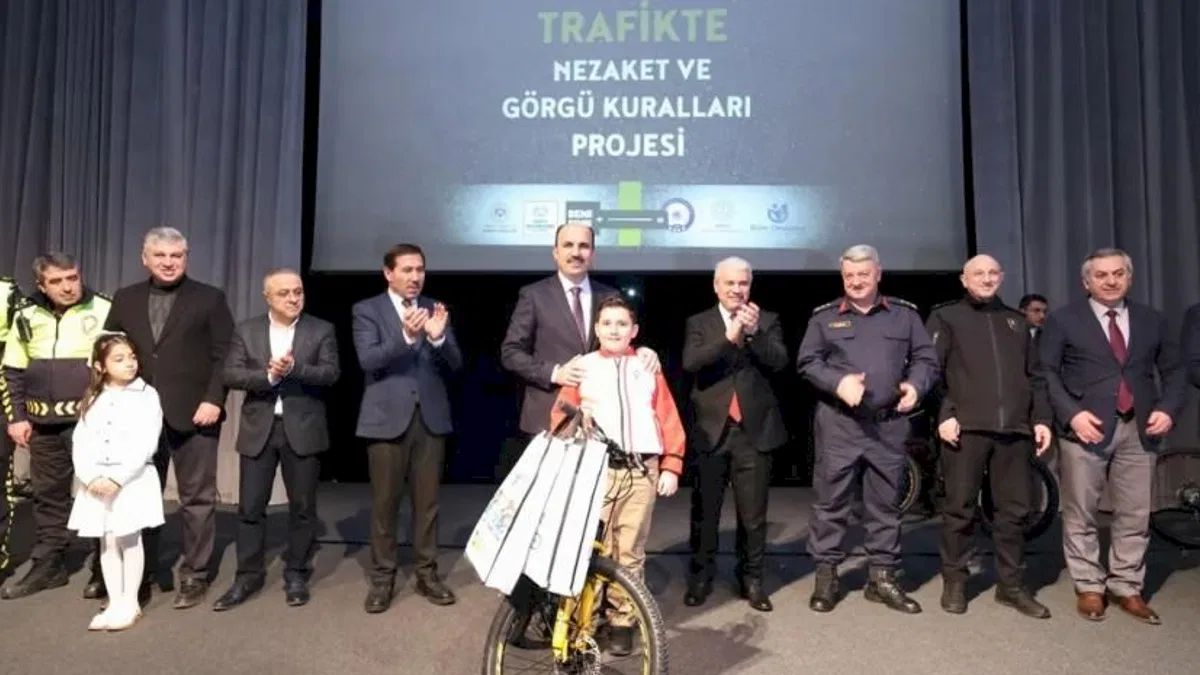 Konya'da resim ve fotoğraf yarışmasının ödülleri takdim edildi