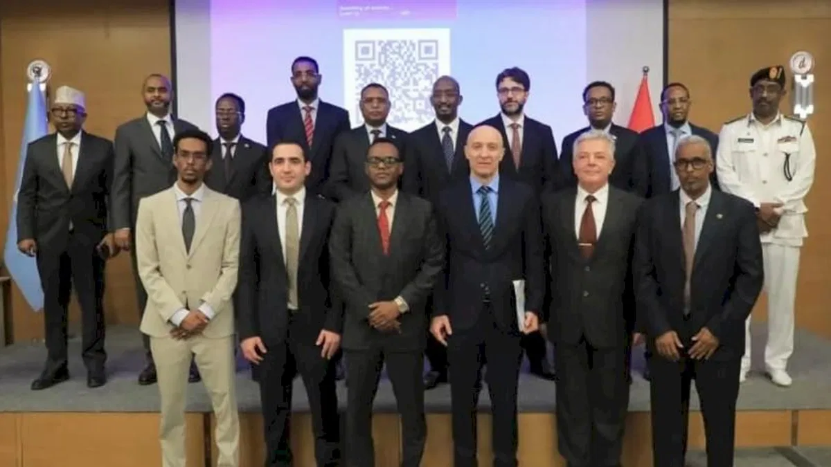Somali’de ilk uluslararası balıkçılık lisansı bir Türk gemisine verildi