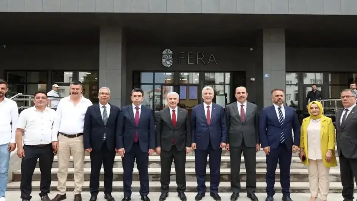Bakan Bolat Ereğli’de Gençlik Kampüsü’nü ziyaret etti