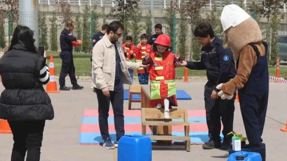 Kocaeli'de geleceğin mühendisleri buluştu