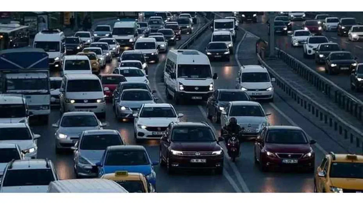 7 ayda 1,17 milyon taşıt trafiğe çıktı... Gri renk halen tercih sebebi