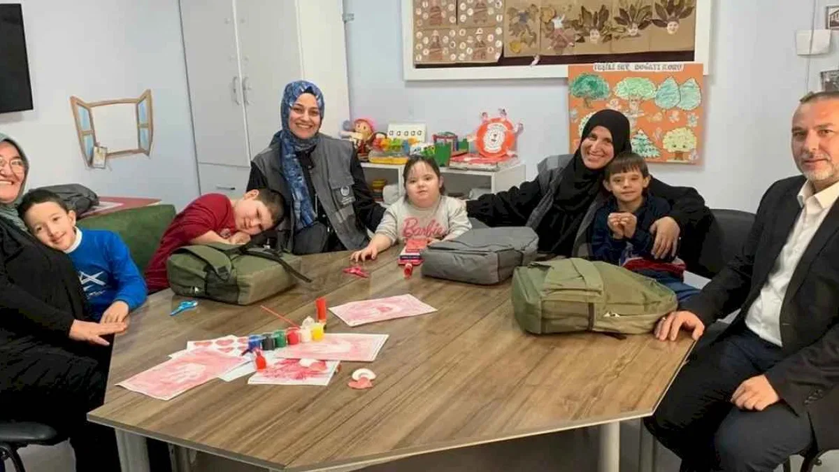 Sakarya Pamukova'da Büyükşehir'den 'özel' ziyaret
