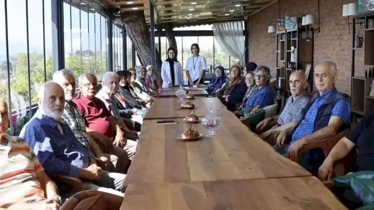 Kocaeli’nin çınarları Saygınlar Kulübü’nde hayata katılıyor