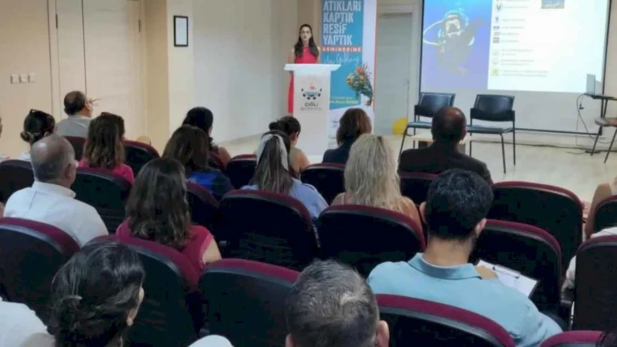 İzmir Çiğli'de atıklardan yapay resif