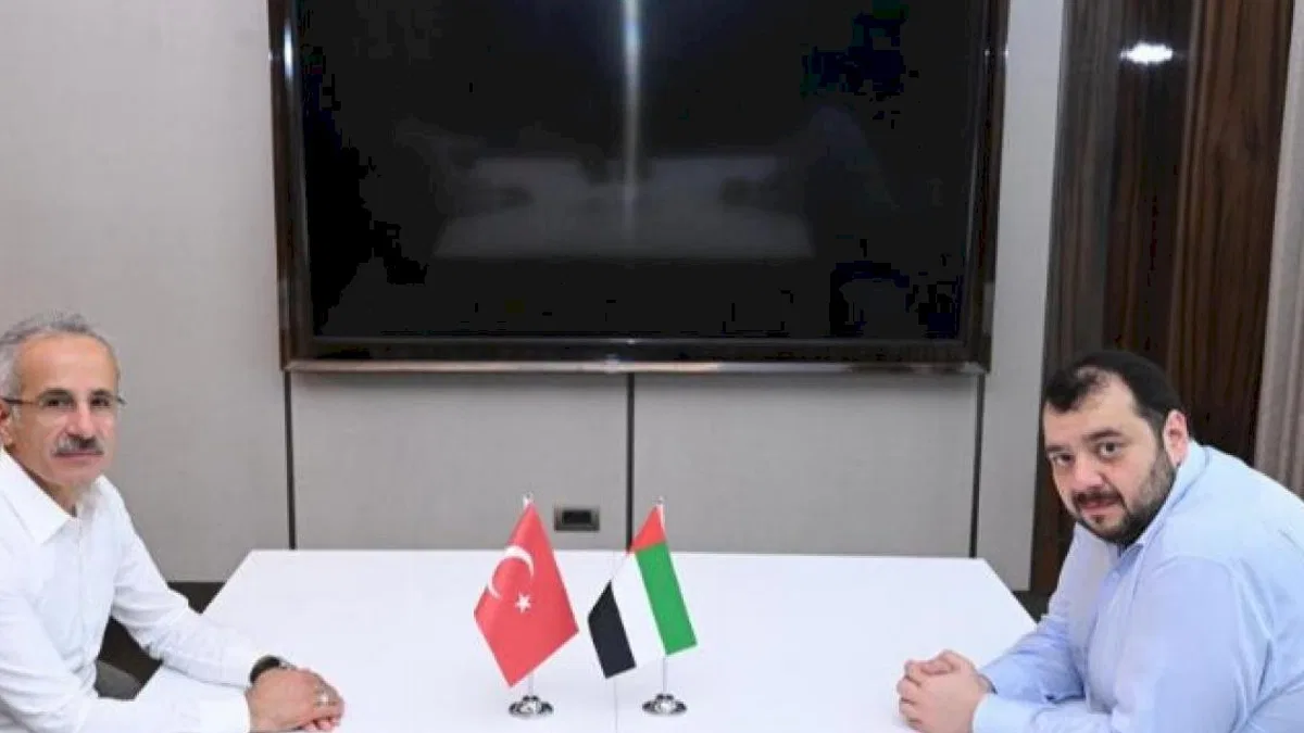 Bakan Uraloğlu BAE'li mevkidaşıyla değerlendirdi