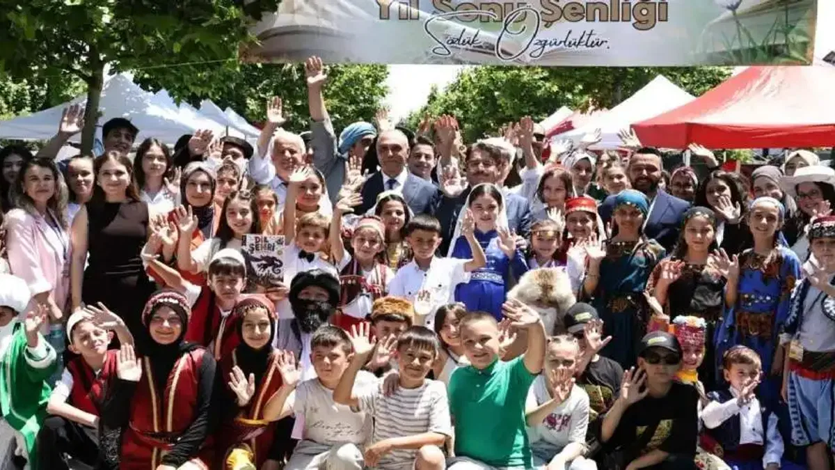 Sakarya’da Dilimizin Zenginlikleri Şenliğine yoğun katılım