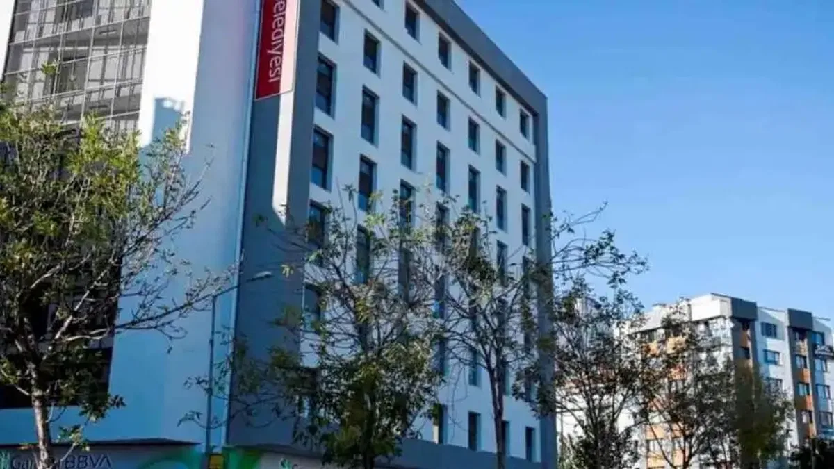 Bornova Belediyesi'nin ek hizmet binası tamamlandı