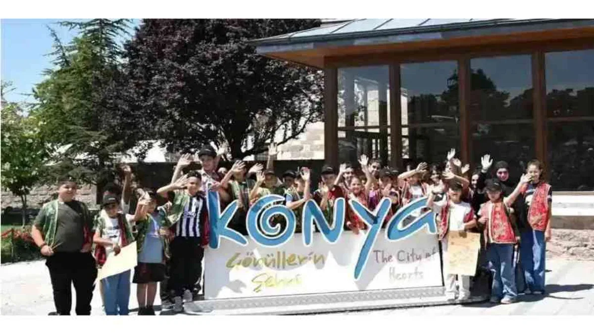 Konya’da gençler yaz okulunda şehri keşfetti