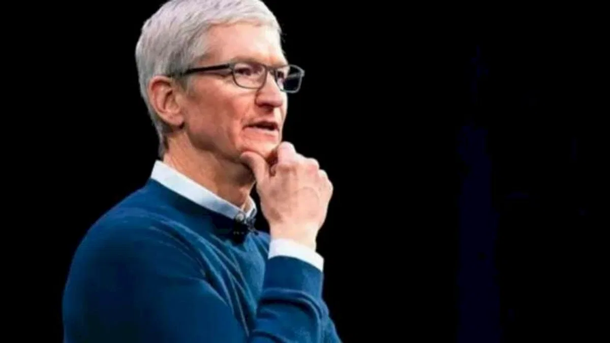 Apple, iOS 18 ve macOS 15 Geliştirilmesini Duraklattı