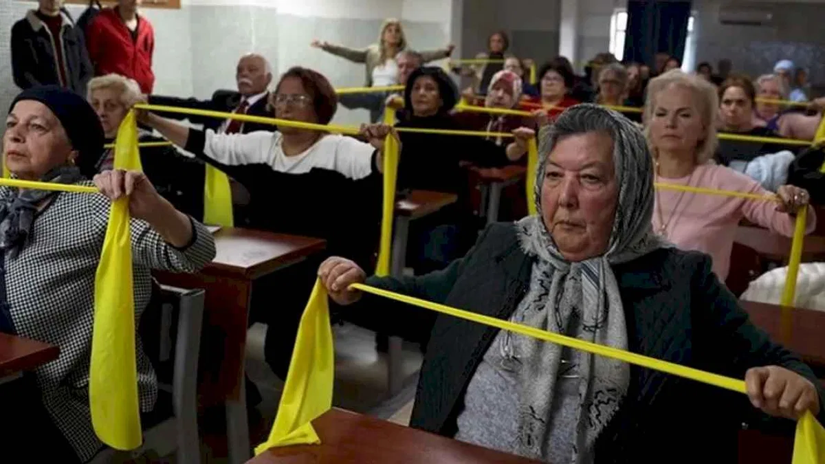 6 bin 320 yaşlıya eğitim