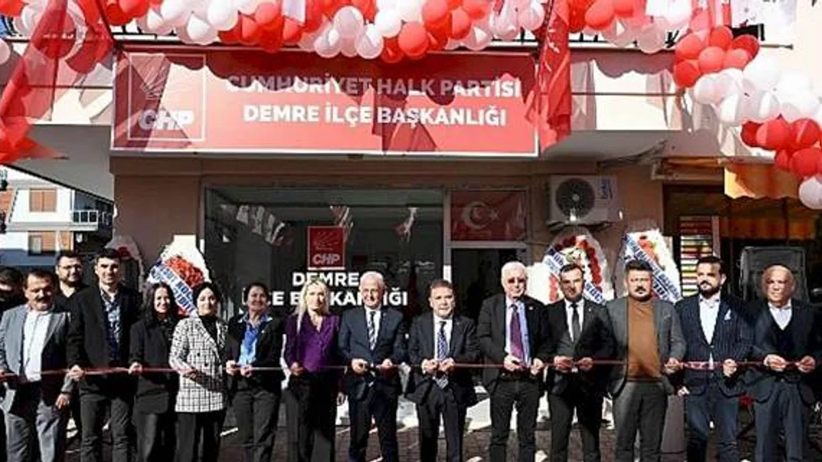 Başkan Böcek Demre'de