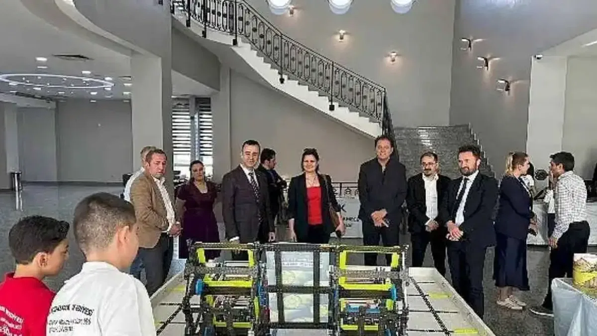 Geleceğin Teknoloji Liderleri Ödüllendirildi