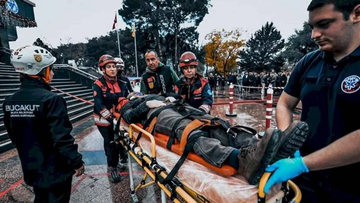 İzmir İtfaiyesi daima teyakkuzda