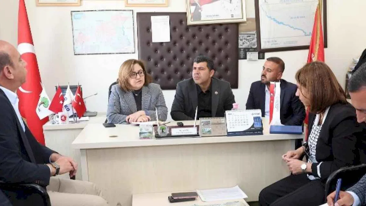Başkan Fatma Şahin seçimin ardından çalışmaya başladı