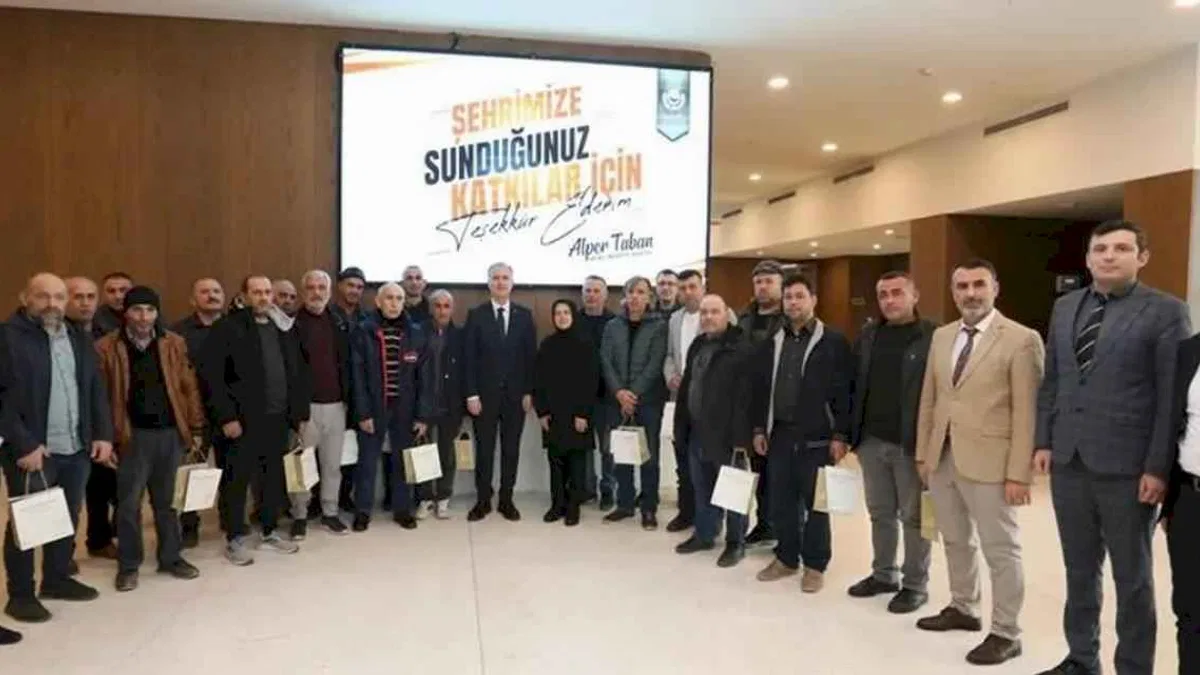 Bursa İnegöl Belediyesi'nden emekli olan personellere vefa