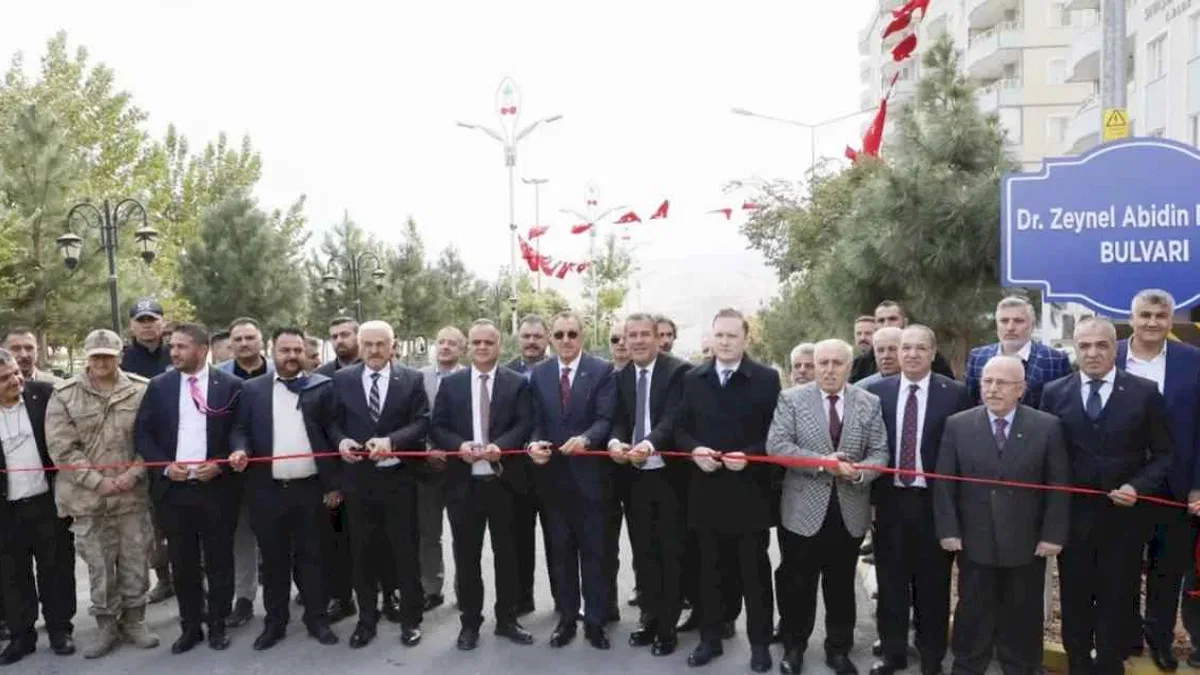 Yeşilli ‘de Zeynelabidin Erdem ve M.Emin Demir Bulvarı törenle açıldı