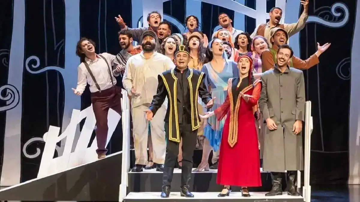Mersin Şehir Tiyatrosu 25. sanat sezonunu dopdolu tamamladı