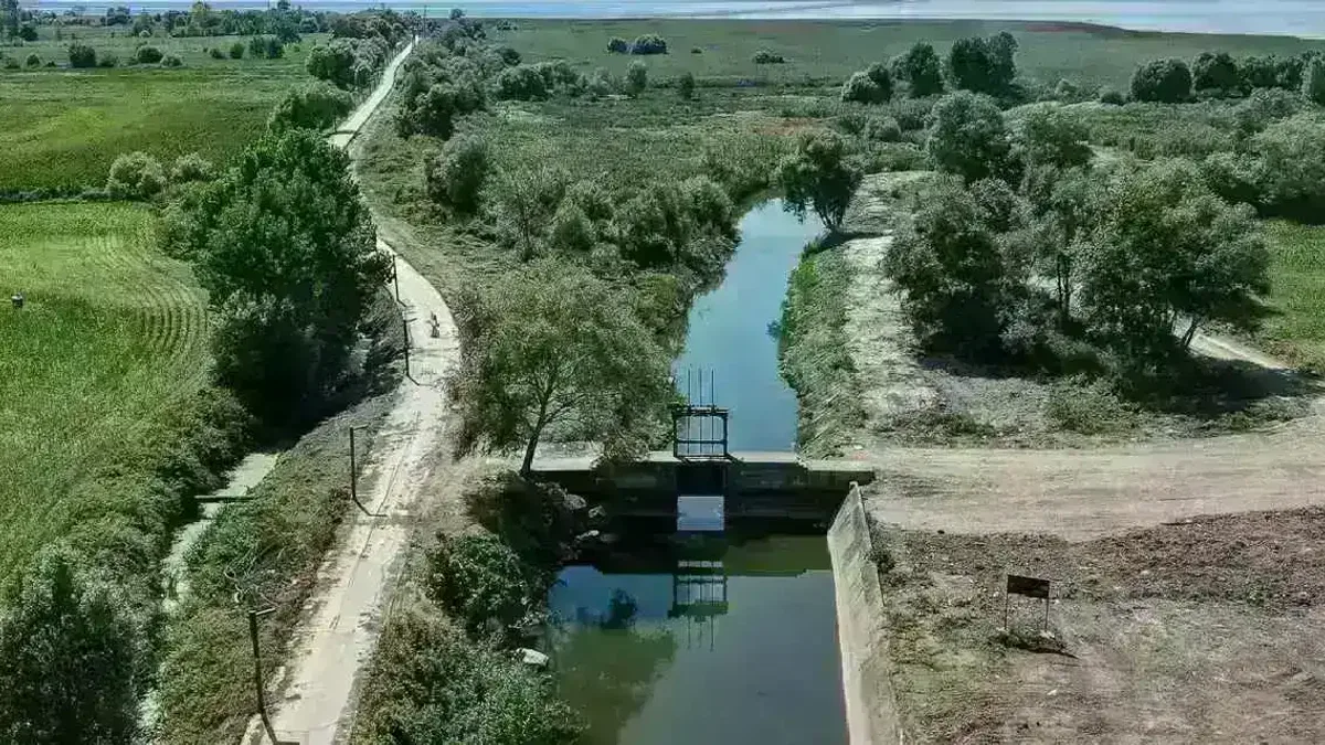 Sapanca Gölü'ne iletim sağlayan su koridoru temizlendi