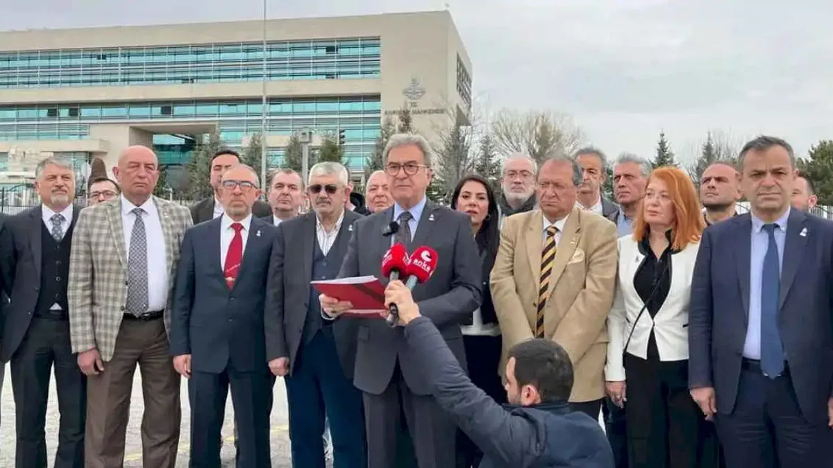 Ümit Özdağ’ın tutukluluğuna 'Zafer'den sert tepki