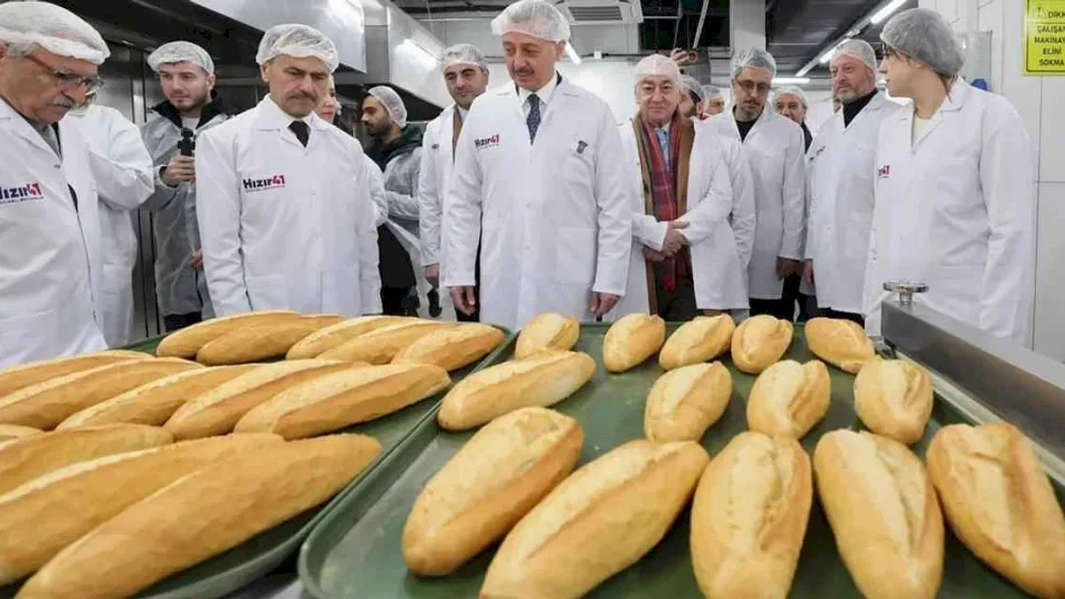 Türkiye’nin en büyük afet mutfağı hizmete alındı: Günde 22 bin ekmek üretebiliyor