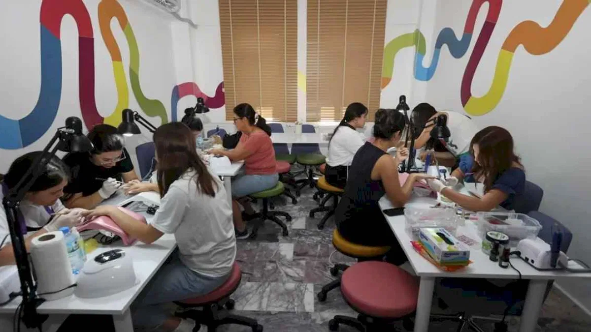 Tırnak bakım atölyesiyle kadınlar kendi işlerinin patronu olmaya hazırlanıyor