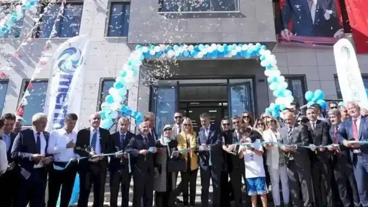 Bakan Tekin'den Adıyaman'da eğitime toplu temel