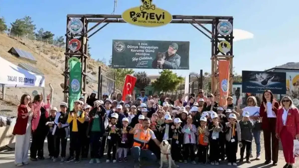 Kayseri Talas'ta hayvanlara özel kutlama