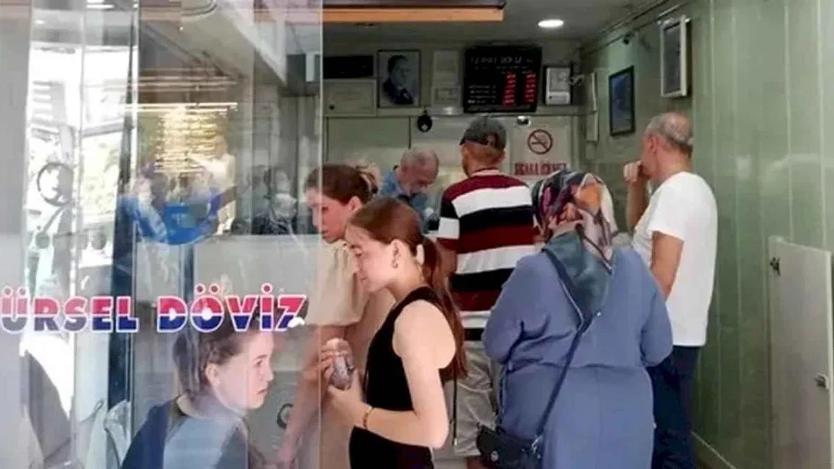 Dolar ve Euro yeni haftaya düşüşle başladı