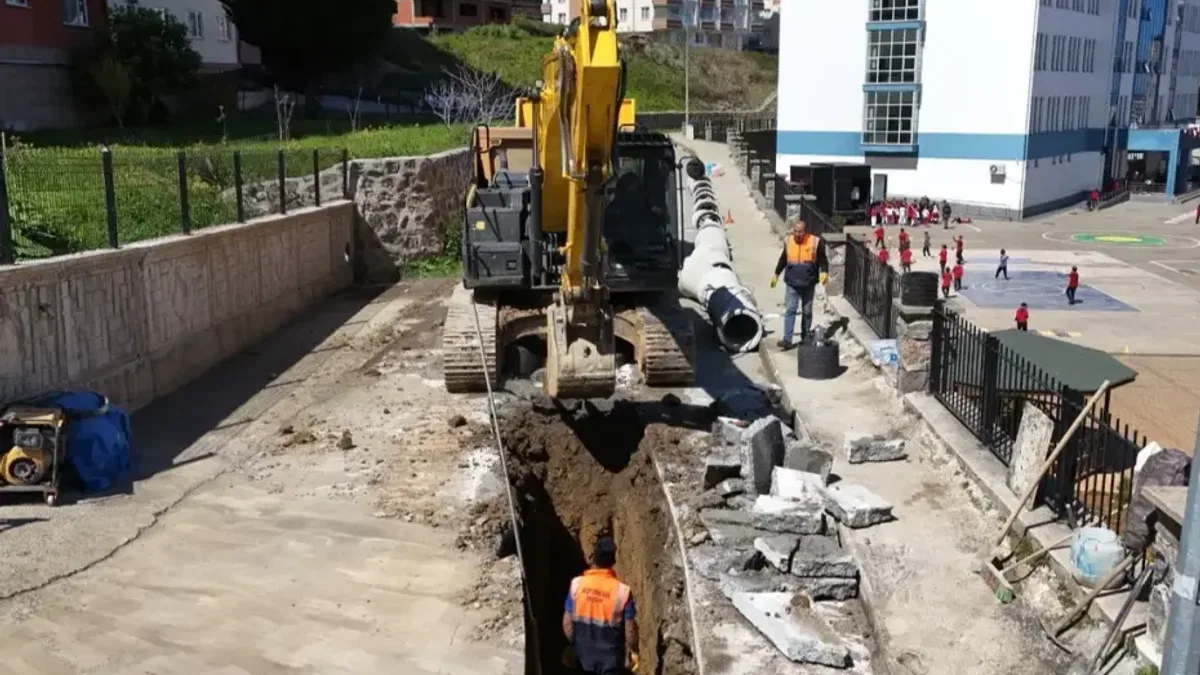 Trabzon Ortahisar’da altyapı seferberliği sürüyor