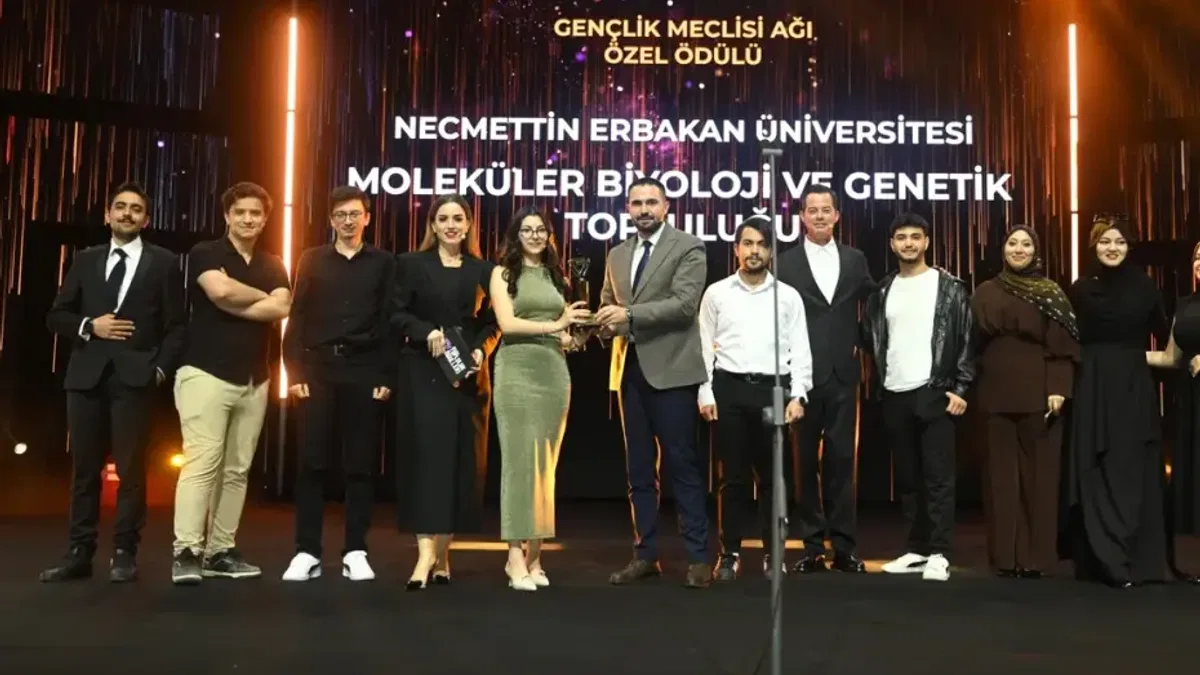 Konya gençliği ödüllendirildi