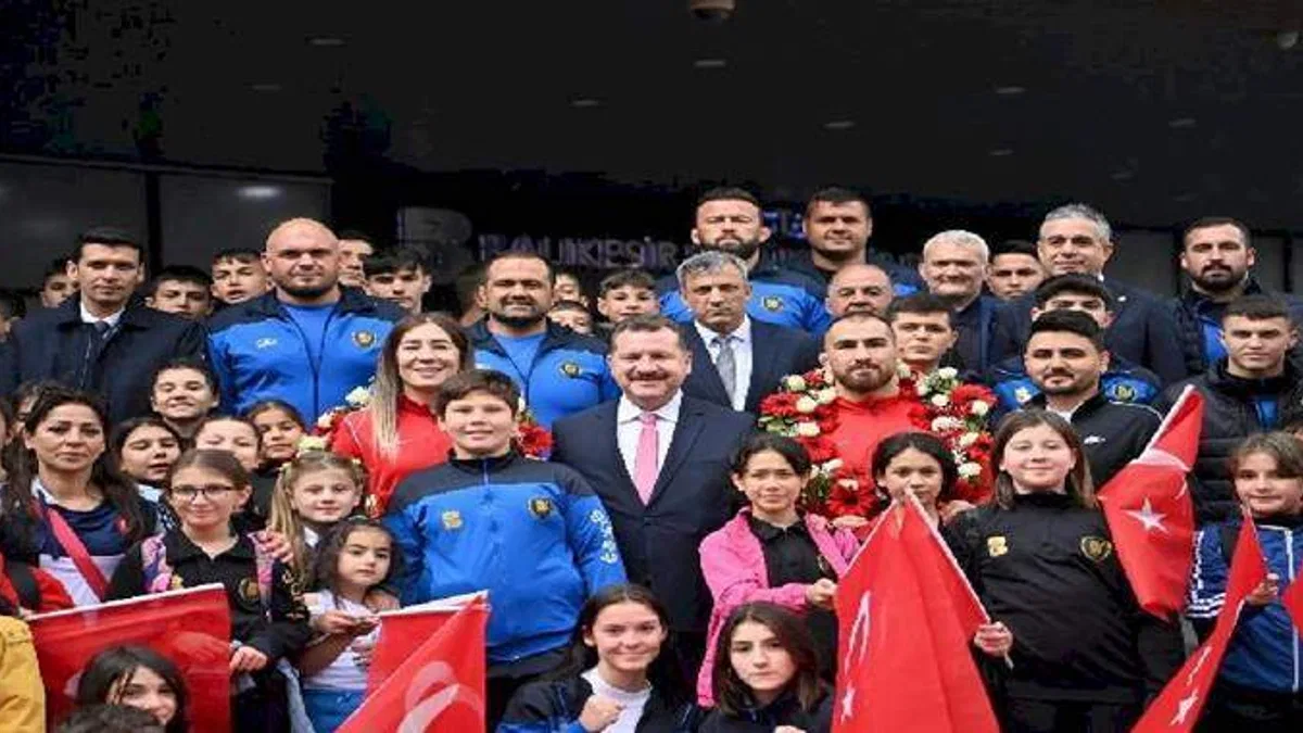 Milli güreşçiler Meclis'te