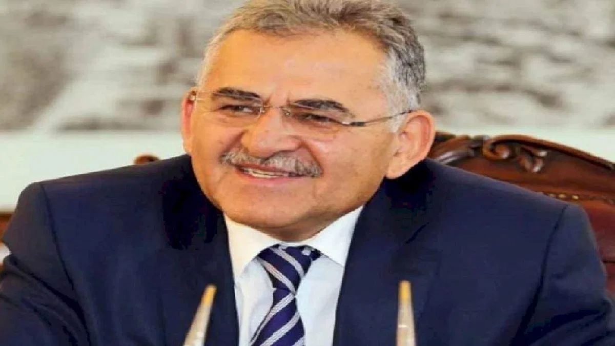 Memduh Büyükkılıç'tan 'e-devlet' vurgusu