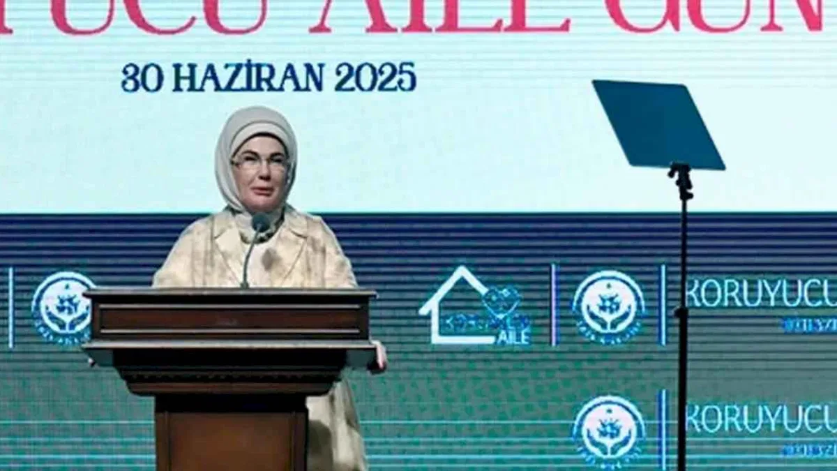 Emine Erdoğan’dan 'Koruyucu Aile Günü'nde anlamlı mesajlar