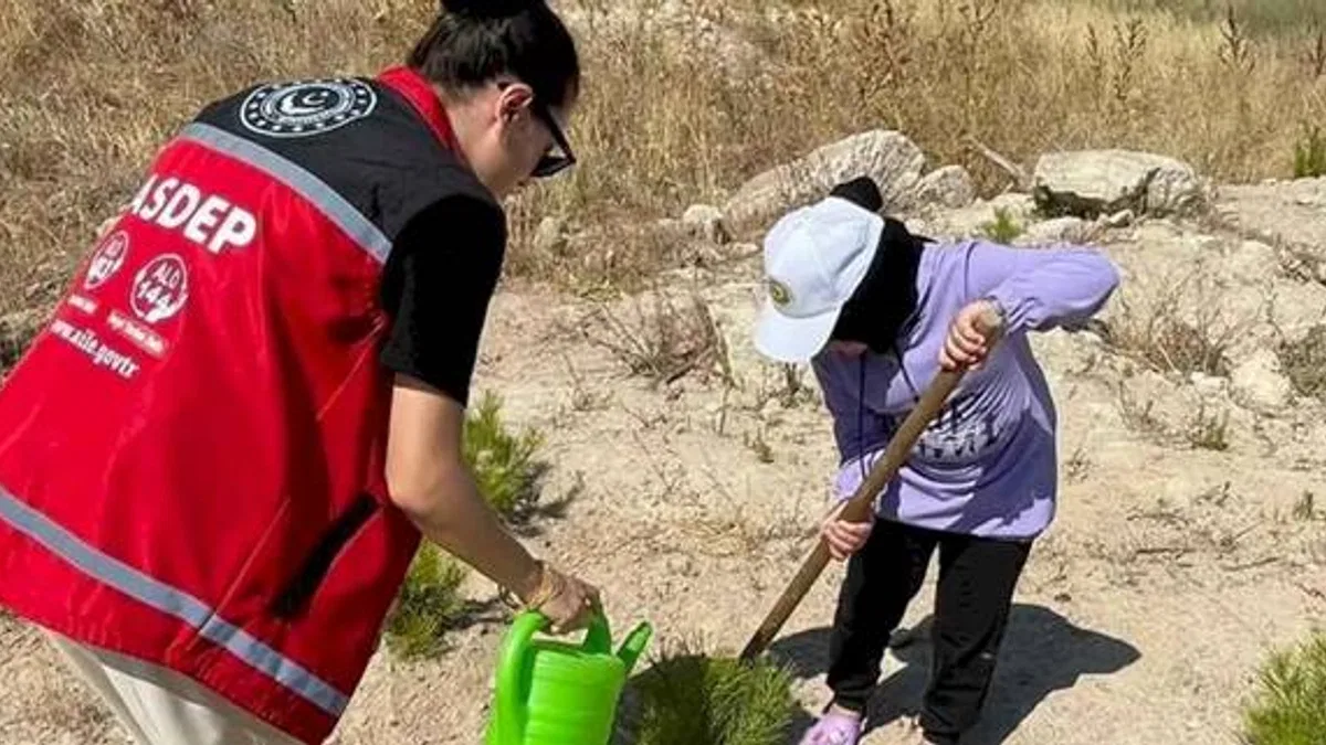 Bursa Gemlik'te aileler ve çocuklar orman ve doğa aşısı