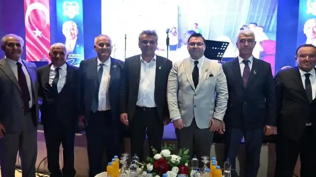 Manisa Büyükşehir heyeti Güzelyurt Portakal Festivali’ne katıldı