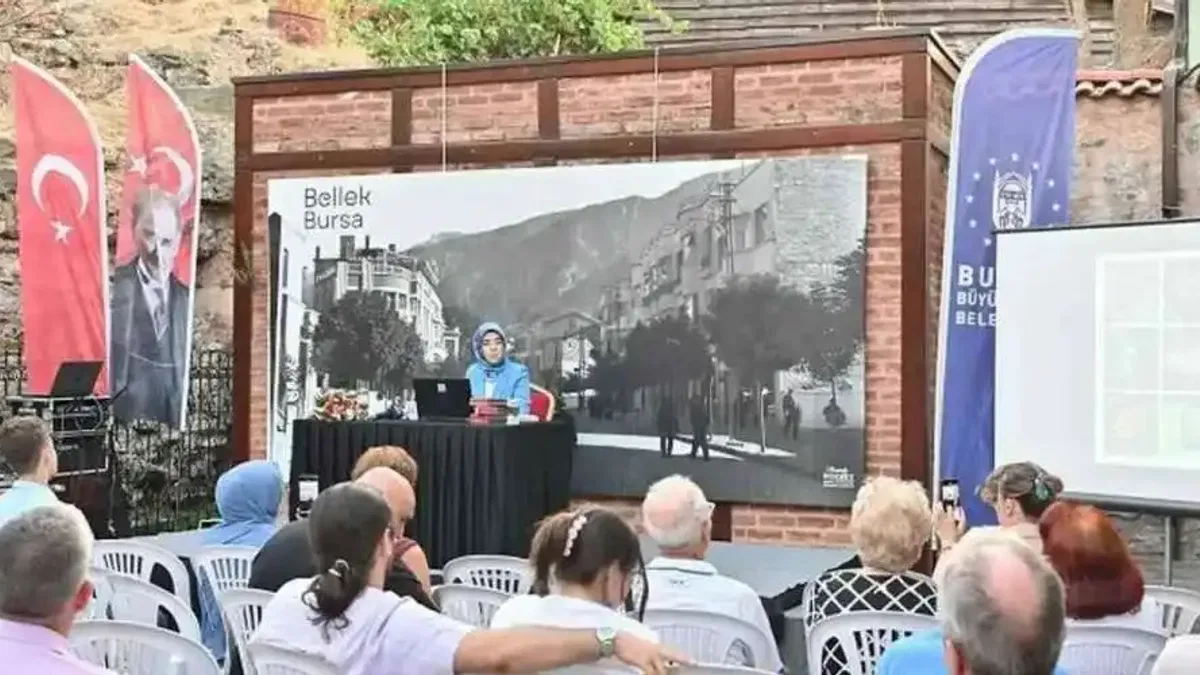 Bursa'da ‘Kent Tarihi Söyleşileri’nin son konuğu Ayşe Özkan emanet oldu